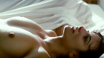 Penelope Cruz Reveals Her Perfect Body In Steamy Scene From 