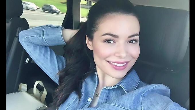 Miranda Cosgrove ถ่ายภาพ Instagram เพื่อกระตุ้นความสุขเดี่ยว