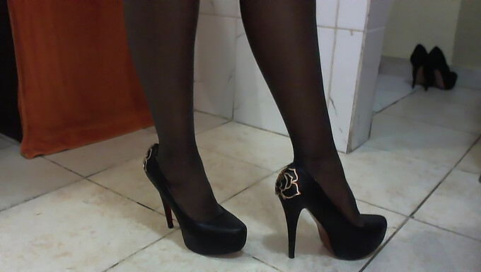 Ebony Goddess Flaunts Her New Heels On Camera