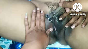 Rani'S Shaved Pussy Gets Orgasmic Pleasure