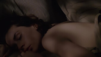 Embeth Davidtz'S Steamy Solo Performance In Gingerbread Man 02