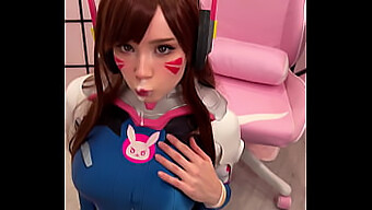 Brunette Cosplayer Antaa Syvän Kurkun Suihinoton D.Va:Lle Overwatchilta