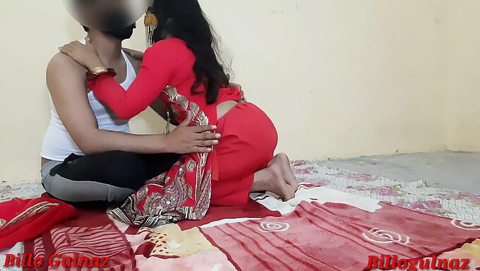 Pantat Besar Saudara Tiri Desi Dientot Oleh Kakak Tiri Dalam Posisi Cowgirl